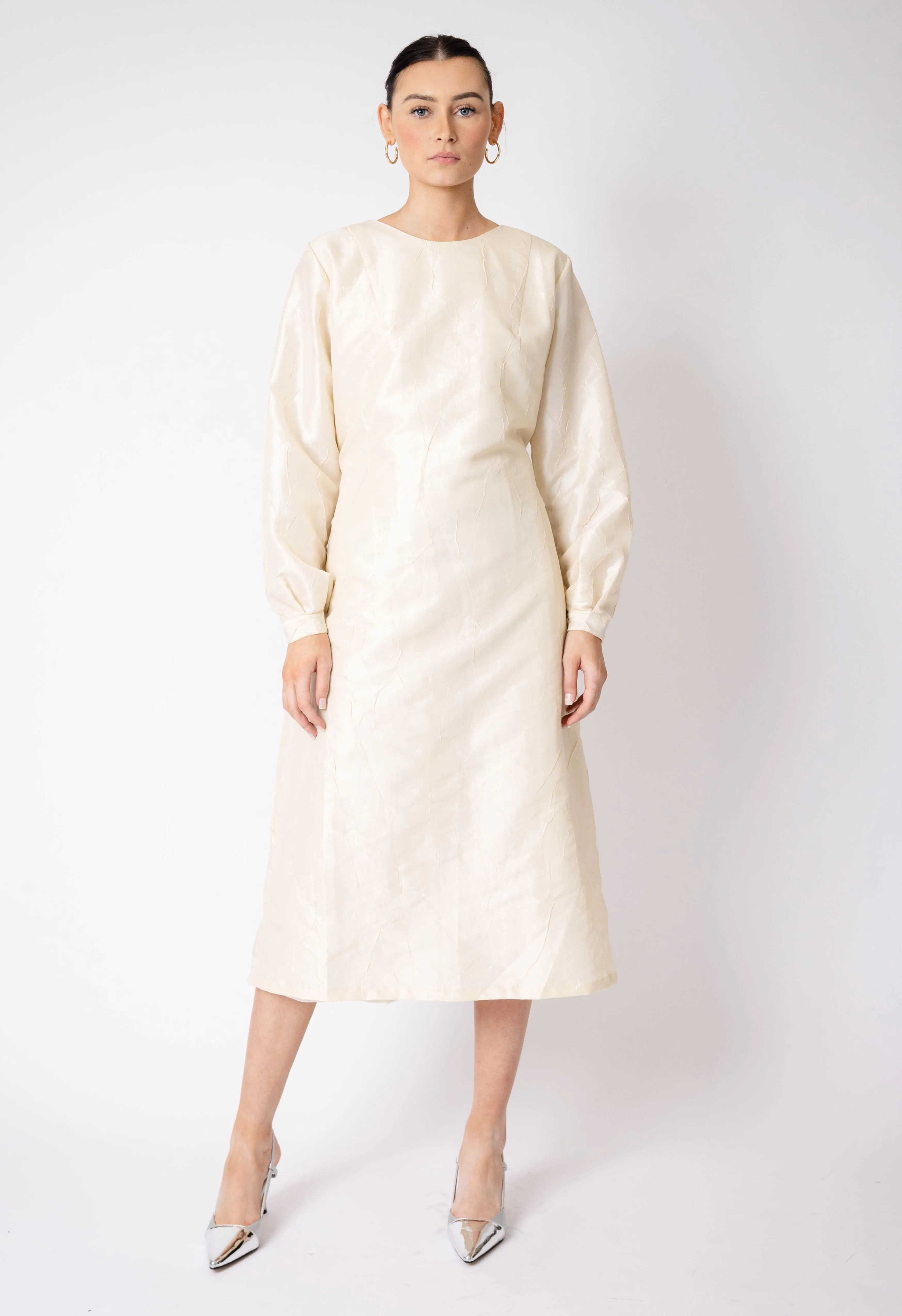 Hera Button Down Dress In Ivory