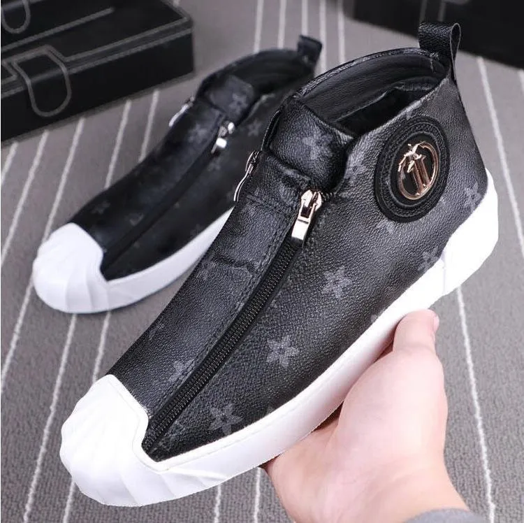 Men's Soft Solid Pattern Metal Buckle Zipper Hi-Top Slip-On Shoes