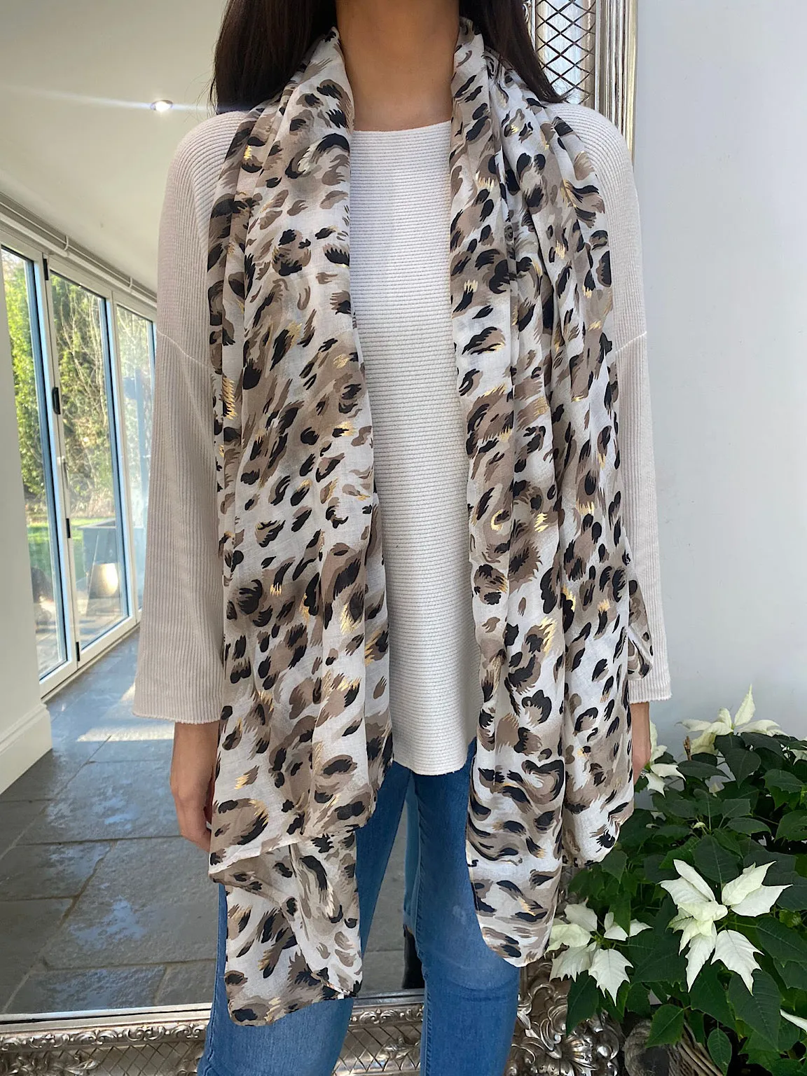 Metallic Leopard Patterned Scarf