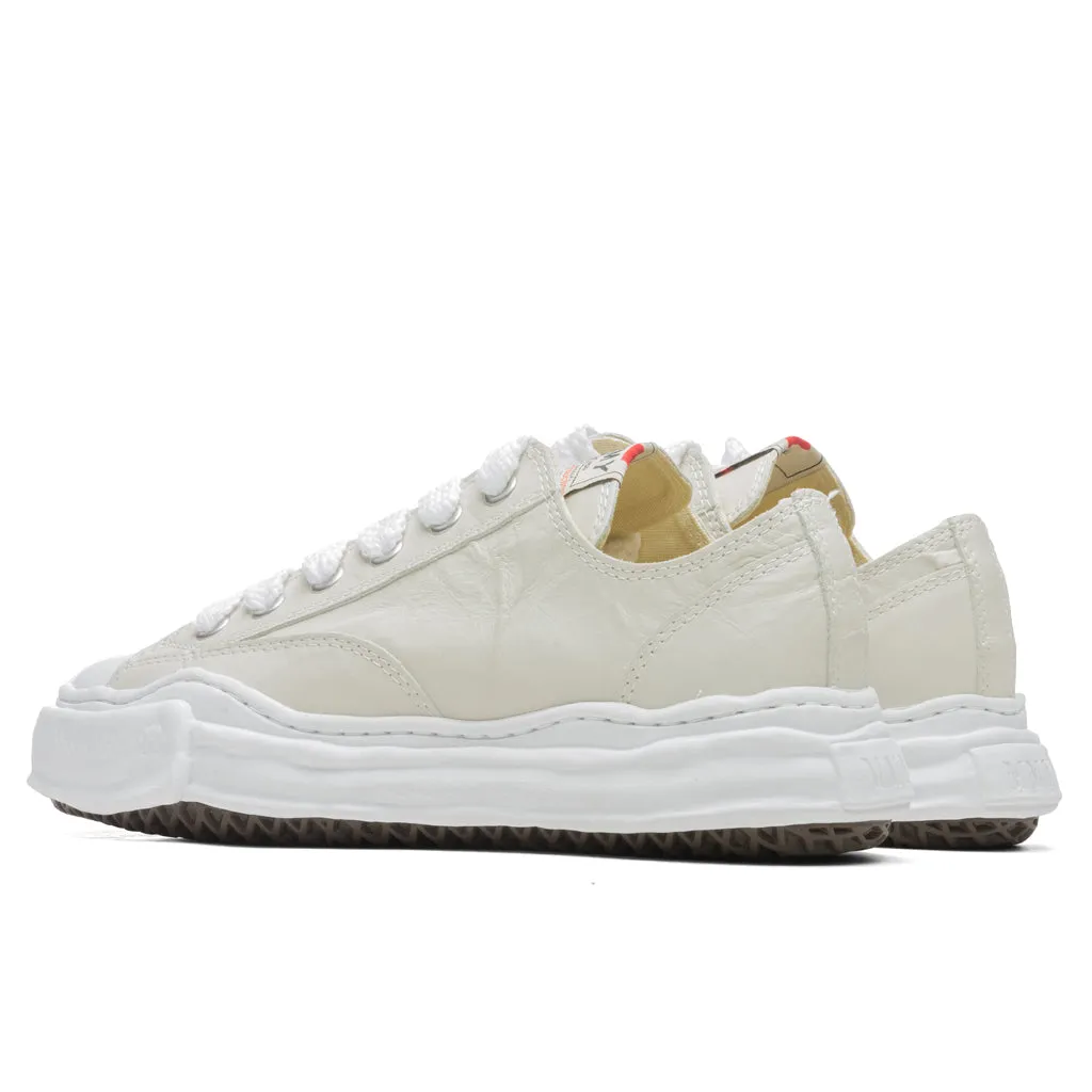 Peterson Low OG Sole Paper Like Leather Sneaker - White