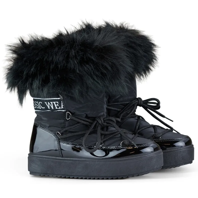 Women's high, insulated snow boots with fur black