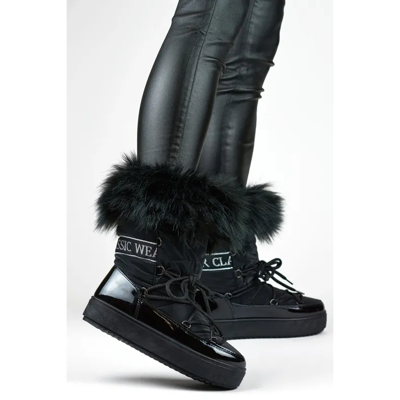 Women's high, insulated snow boots with fur black