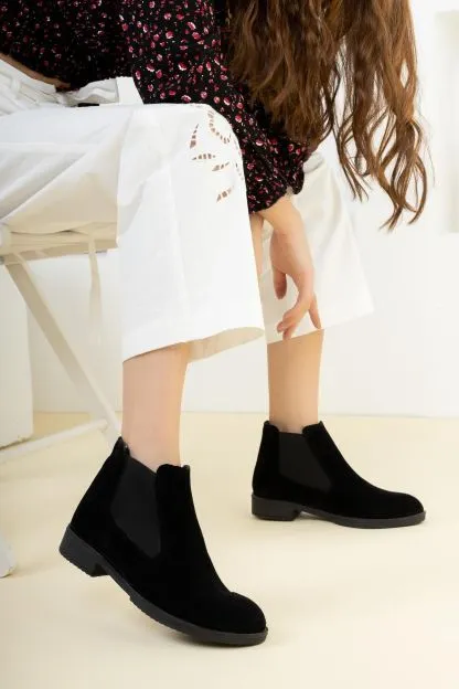 Women's Chelsea Boots